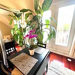 Stunning Studio in the Beaches